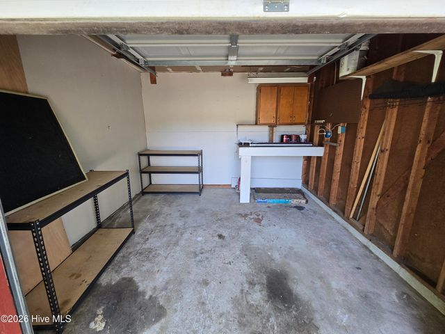 126 Tanglewood Drive, Jacksonville, NC 28540