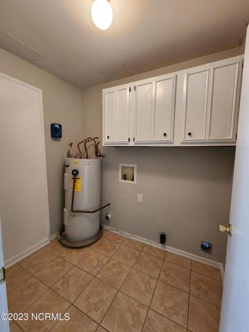 126 Tanglewood Drive, Jacksonville, NC 28540