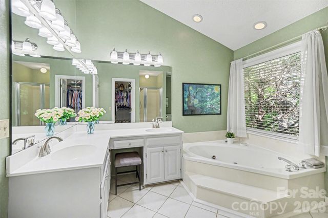 9200 Brightleaf Place, Charlotte, NC 28269