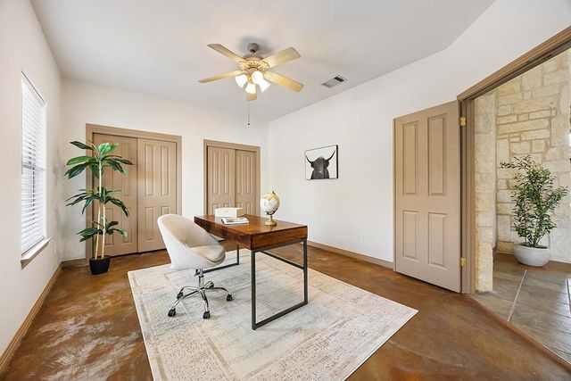 101 Maheo WAY, Dripping Springs, TX 78620