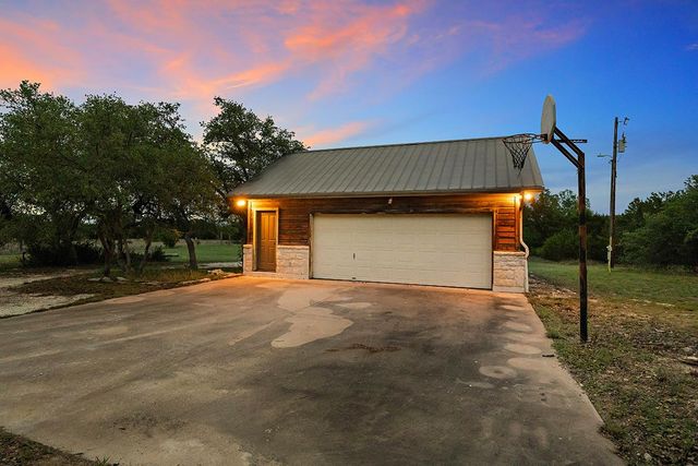 101 Maheo WAY, Dripping Springs, TX 78620