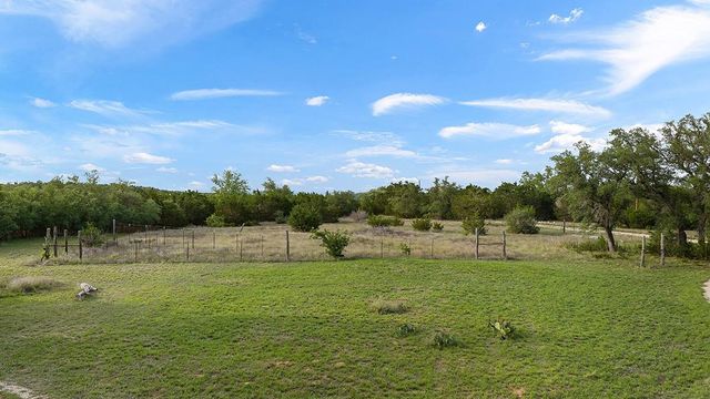 101 Maheo WAY, Dripping Springs, TX 78620