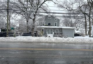 90 Jerusalem Avenue, Massapequa, NY 11758