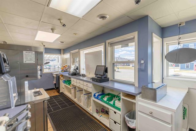 6 School Street, Berwick, ME 03901