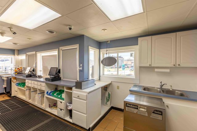 6 School Street, Berwick, ME 03901