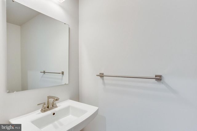 2183 HEMLOCK BAY RD, Dumfries, VA 22026