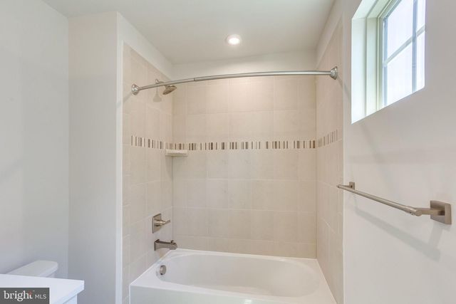 2183 HEMLOCK BAY RD, Dumfries, VA 22026