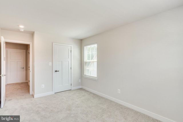2183 HEMLOCK BAY RD, Dumfries, VA 22026