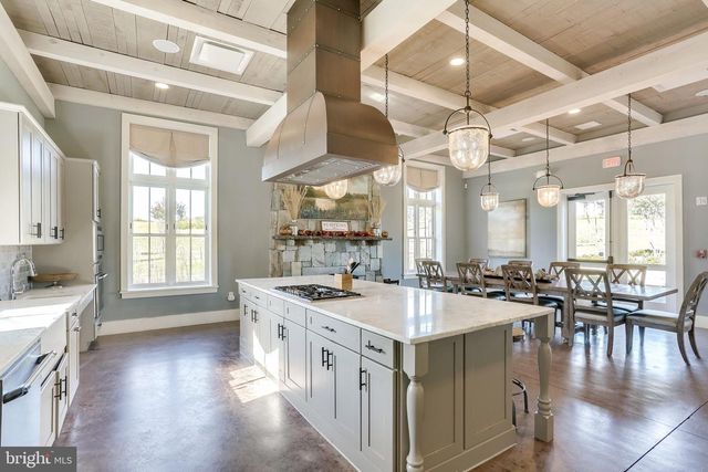 2183 HEMLOCK BAY RD, Dumfries, VA 22026