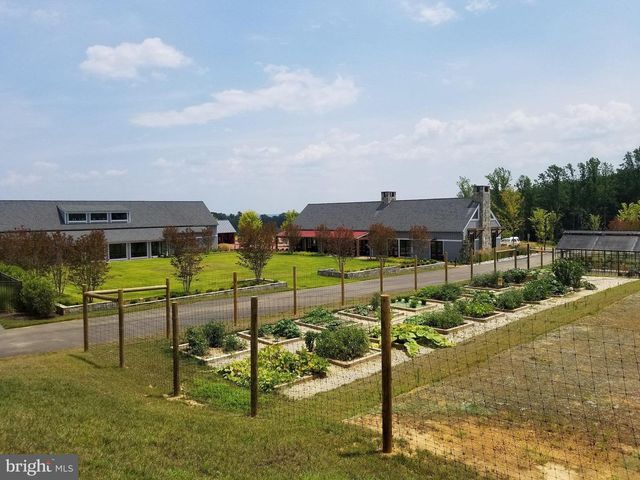 2183 HEMLOCK BAY RD, Dumfries, VA 22026