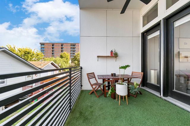 2412 Canal Street J, Houston, TX 77003