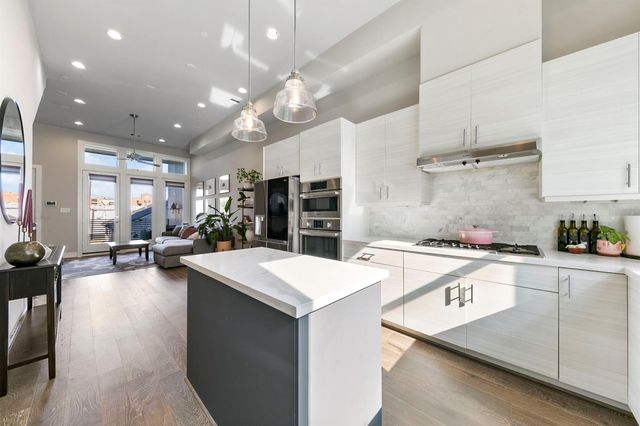 2412 Canal Street J, Houston, TX 77003