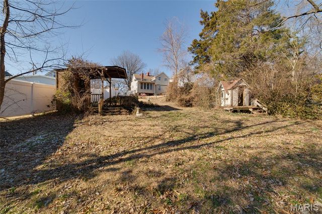 1324 Graham Street, St Louis, MO 63139