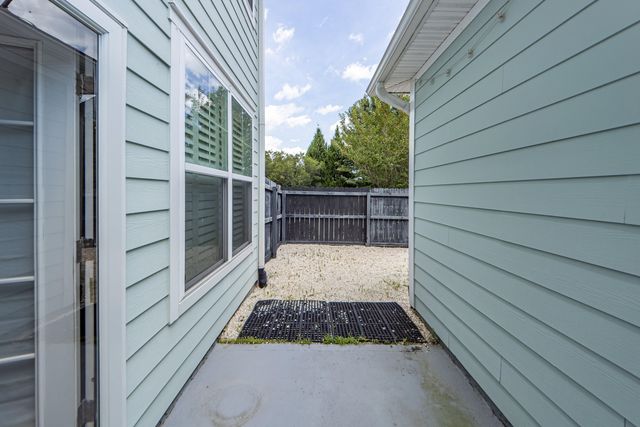 2052 Promenade Court, Mount Pleasant, SC 29466