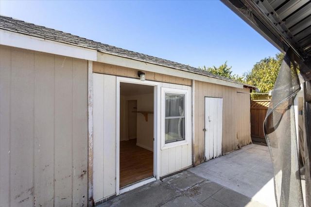 265 4th Avenue, Redwood City, CA 94063