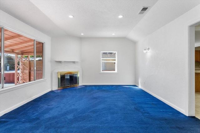 265 4th Avenue, Redwood City, CA 94063