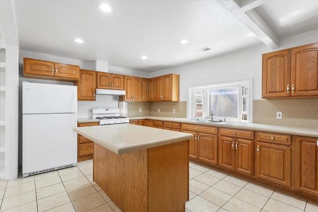 265 4th Avenue, Redwood City, CA 94063