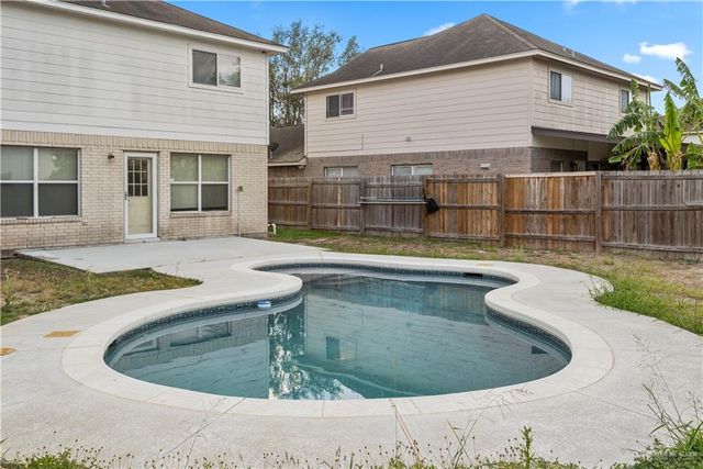 332 Roundup Circle, Edinburg, TX 78539