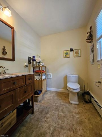 9 Fox Rd, Montville Twp., NJ 07045