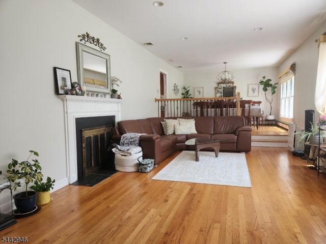 9 Fox Rd, Montville Twp., NJ 07045
