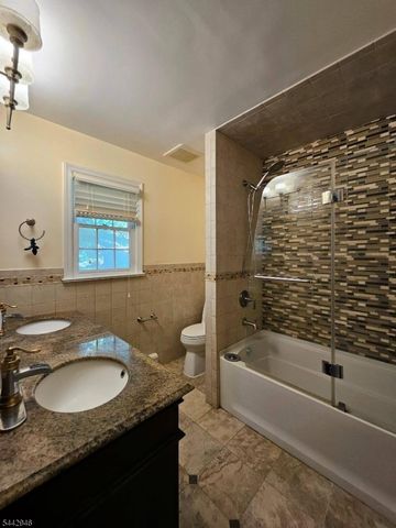 9 Fox Rd, Montville Twp., NJ 07045