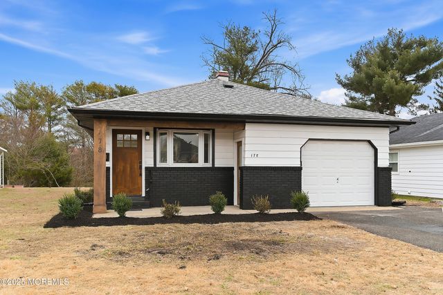 178 Charlotteville Drive S, Toms River, NJ 08757