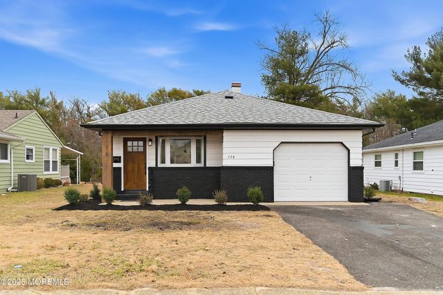 178 Charlotteville Drive S, Toms River, NJ 08757