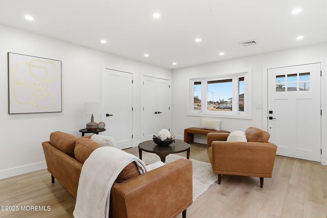 178 Charlotteville Drive S, Toms River, NJ 08757