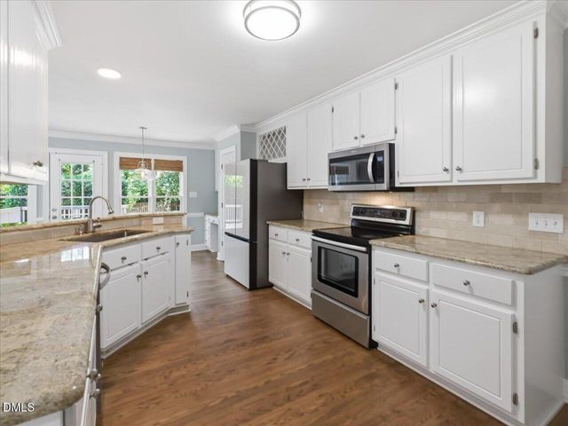 2725 Dahlgreen, Raleigh, NC 27615
