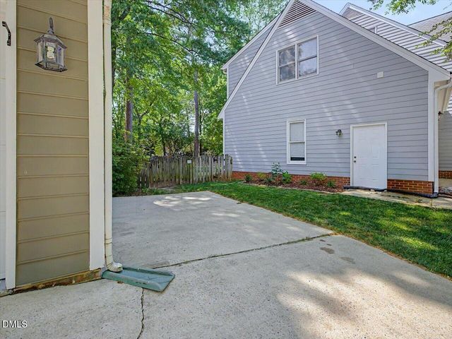 2725 Dahlgreen, Raleigh, NC 27615