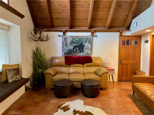 777 Ivy, Lake Arrowhead, CA 92352