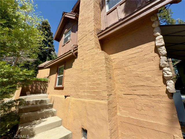 777 Ivy, Lake Arrowhead, CA 92352