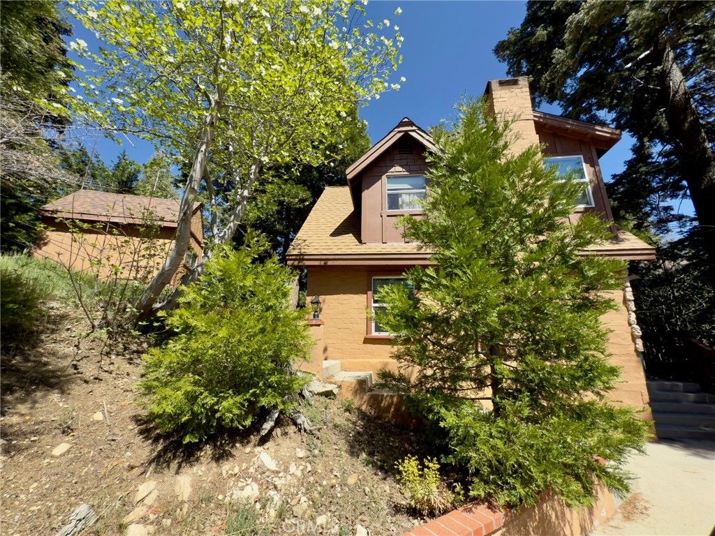 777 Ivy, Lake Arrowhead, CA 92352