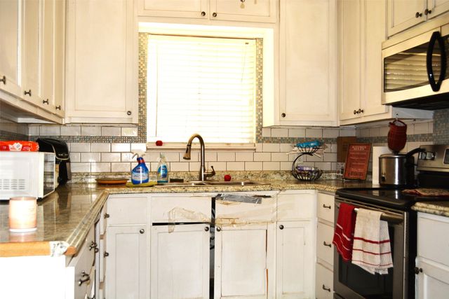 9040 Avalon Drive, Shreveport, LA 71118