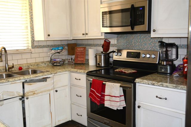 9040 Avalon Drive, Shreveport, LA 71118