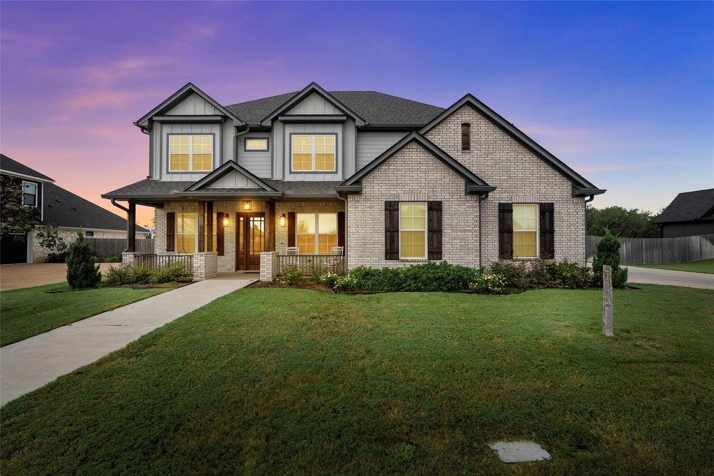 10281 Creekside Lane, Waco, TX 76712
