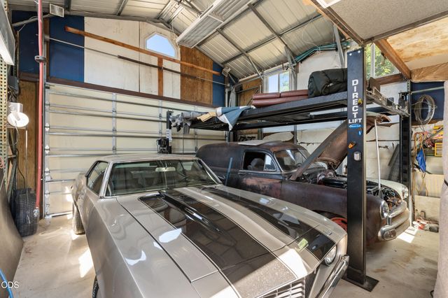 7680 Gladstone Avenue, White City, OR 97503
