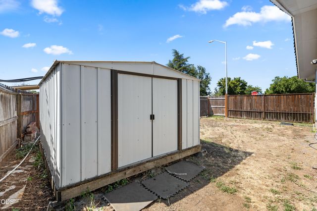 7680 Gladstone Avenue, White City, OR 97503