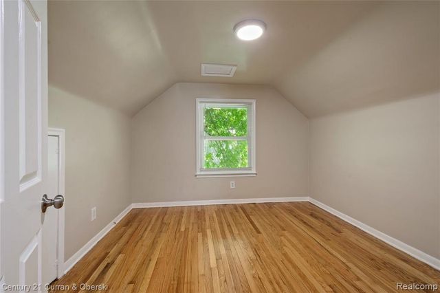 5378 Weddell Street, Dearborn Heights, MI 48125