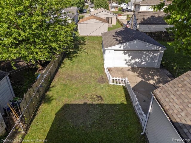 5378 Weddell Street, Dearborn Heights, MI 48125