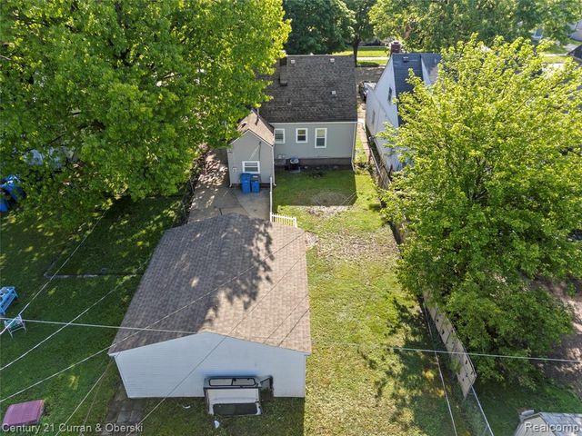 5378 Weddell Street, Dearborn Heights, MI 48125