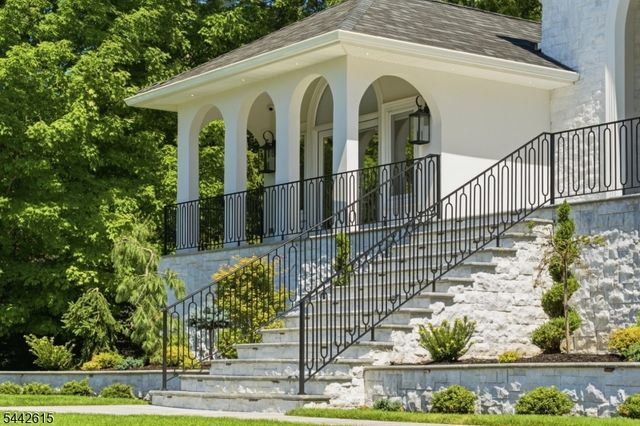 244 PARK AVENUE, North Caldwell Boro, NJ 07006
