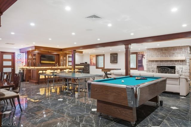 244 PARK AVENUE, North Caldwell Boro, NJ 07006