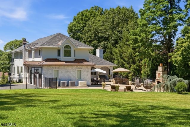 244 PARK AVENUE, North Caldwell Boro, NJ 07006