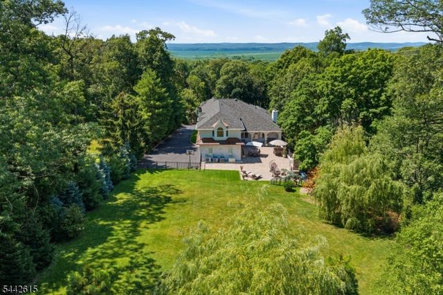 244 PARK AVENUE, North Caldwell Boro, NJ 07006