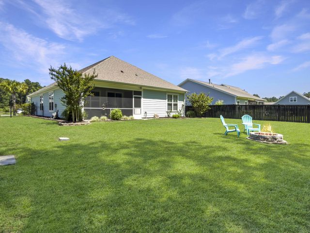 544 Pontoon Road, Huger, SC 29450