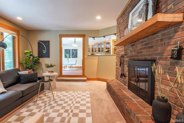5430 E James Road, Bloomington, IN 47408