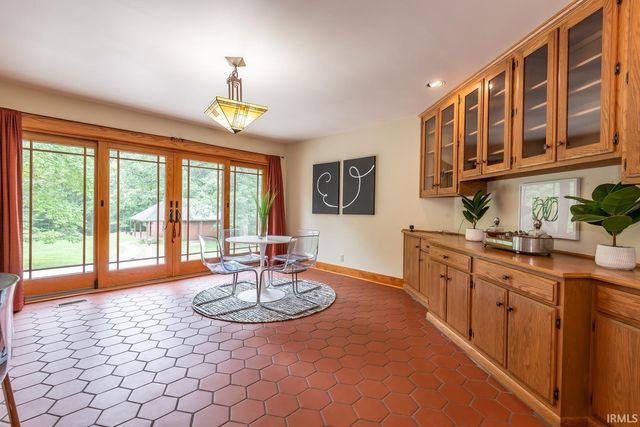 5430 E James Road, Bloomington, IN 47408