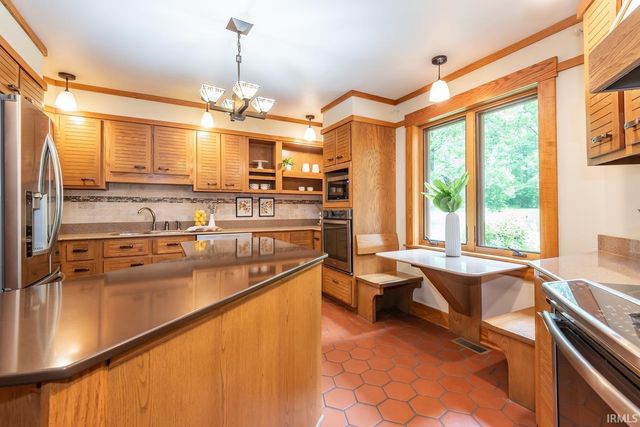 5430 E James Road, Bloomington, IN 47408