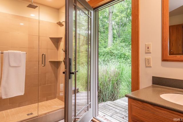 5430 E James Road, Bloomington, IN 47408